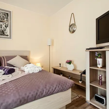 Loreta Appartement *