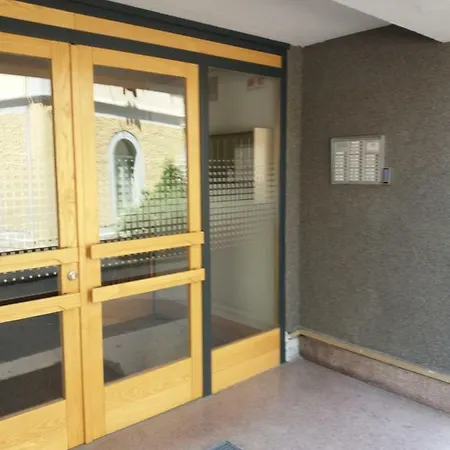 Loreta Appartement *